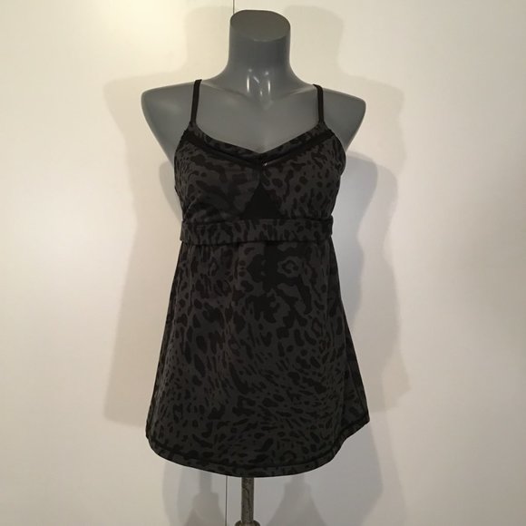 lululemon athletica Tops - Lululemon Just Breathe Tank Animal Swirl Deep Coal Black Size 10